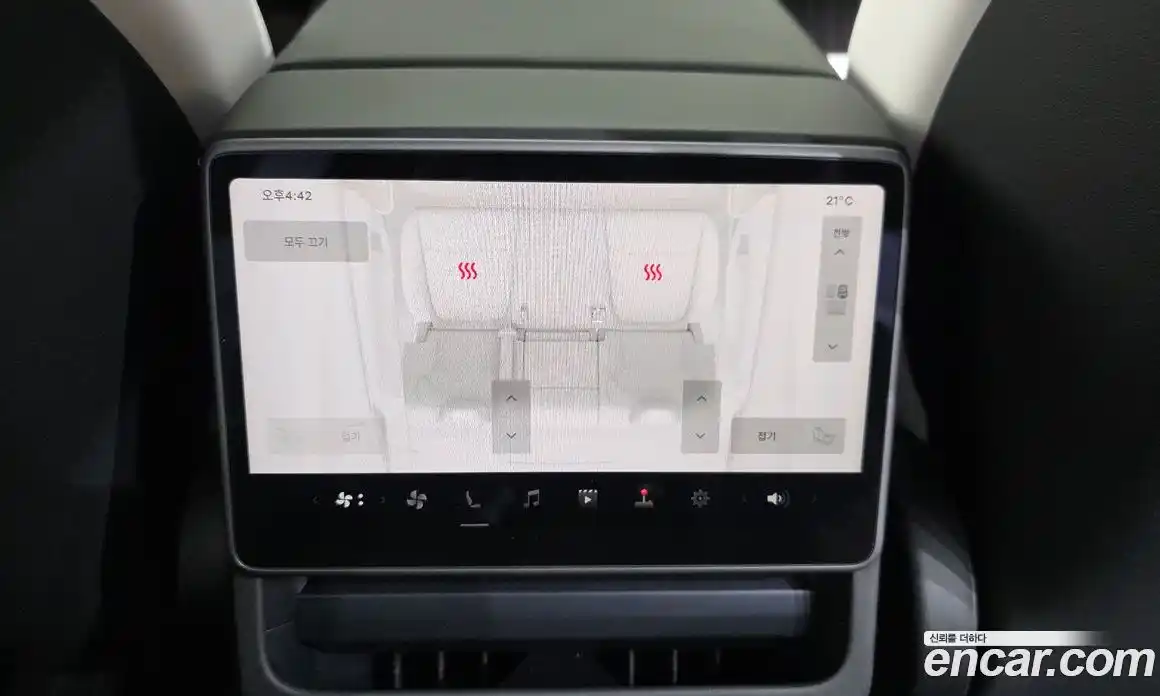 Tesla Model Y 2025 0.2 гидро, фото 24