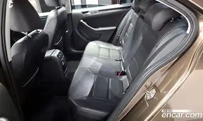 Volkswagen Jetta 2015 2.0 автомат (гидро), миниатюра 12