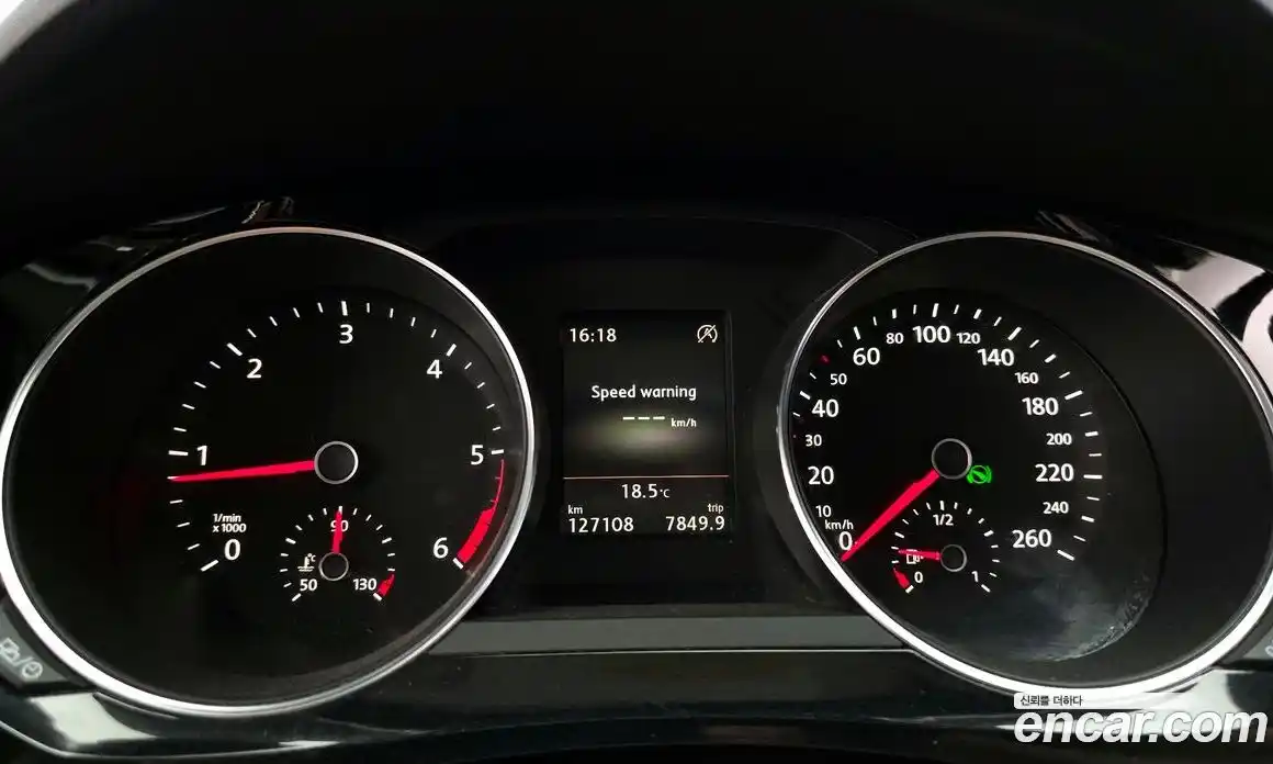 Volkswagen Jetta 2015 2.0 автомат (гидро), фото 8
