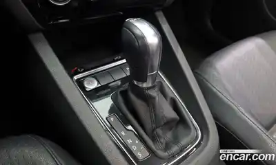 Volkswagen Jetta 2015 2.0 автомат (гидро), миниатюра 9
