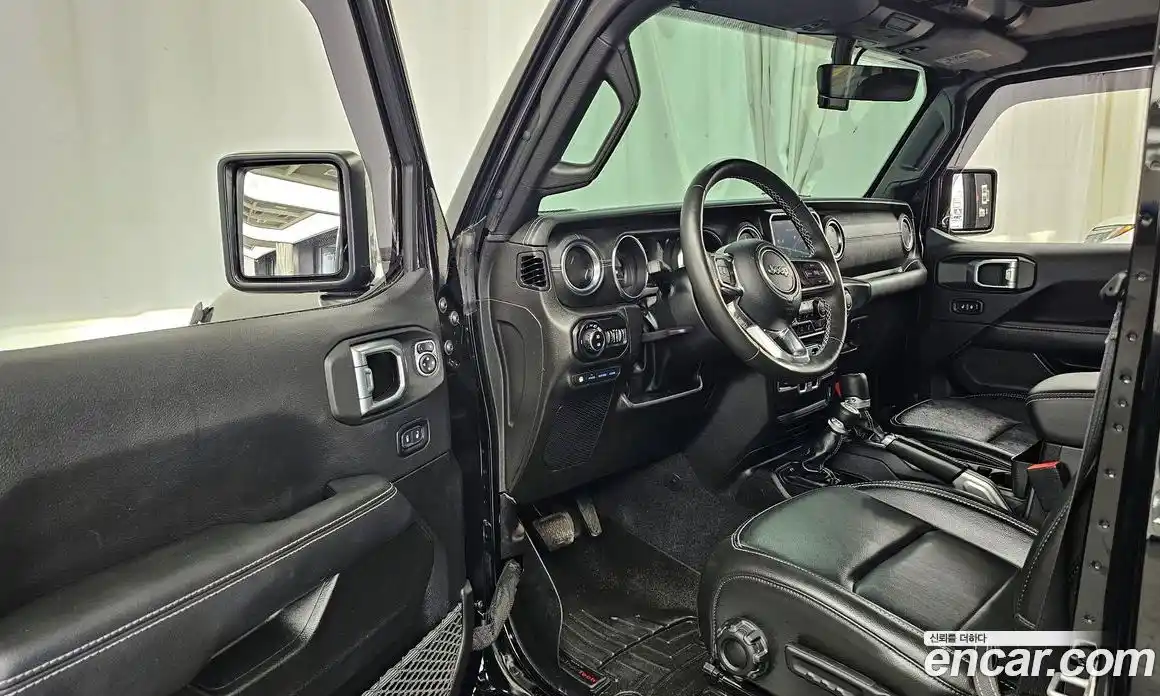 Jeep Wrangler 2022 2.0 автомат (гидро), фото 13