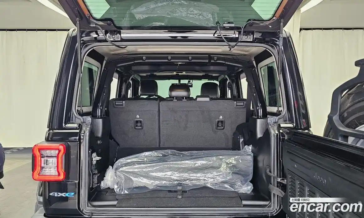 Jeep Wrangler 2022 2.0 автомат (гидро), фото 26