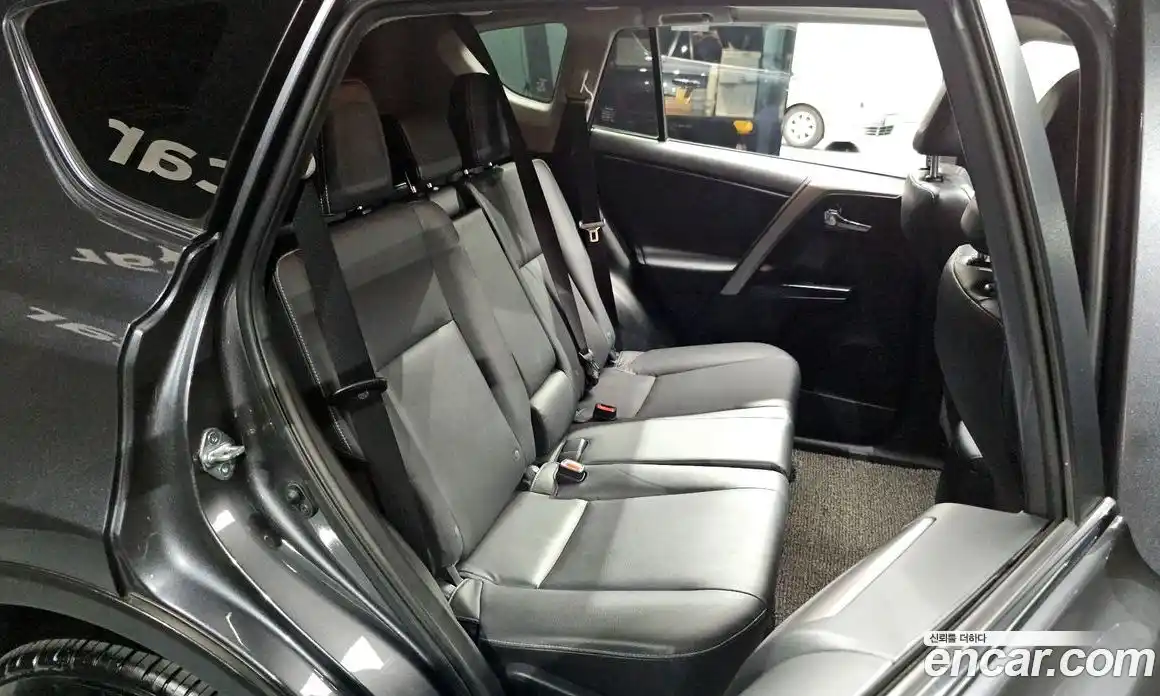 Toyota RAV4 2018 2.5 гидро, фото 17