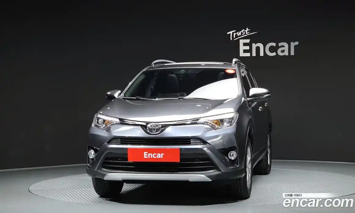 Toyota RAV4 2018 2.5 гидро, фото 3