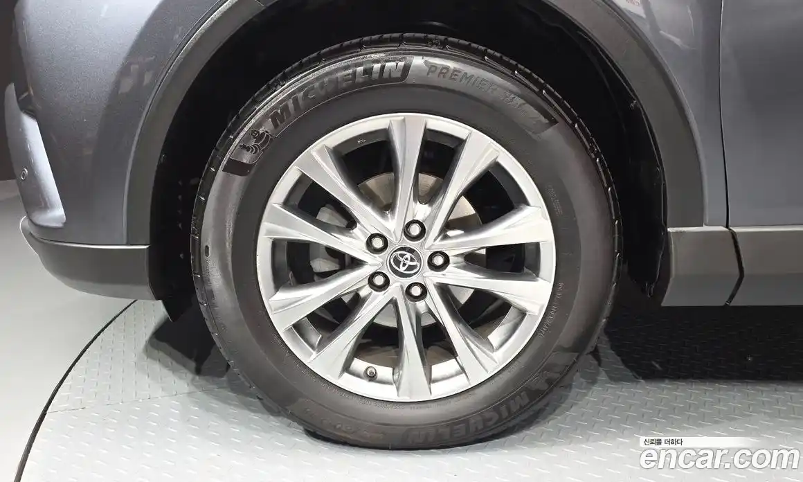Toyota RAV4 2018 2.5 гидро, фото 5