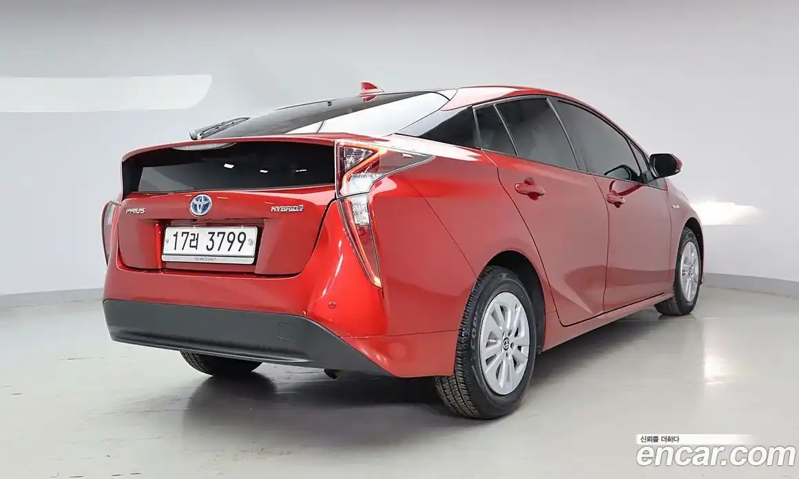 Toyota Prius 2017 1.8 гидро, фото 3