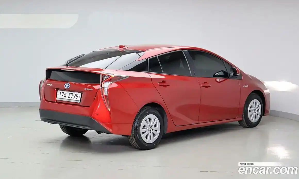 Toyota Prius 2017 1.8 гидро, фото 4