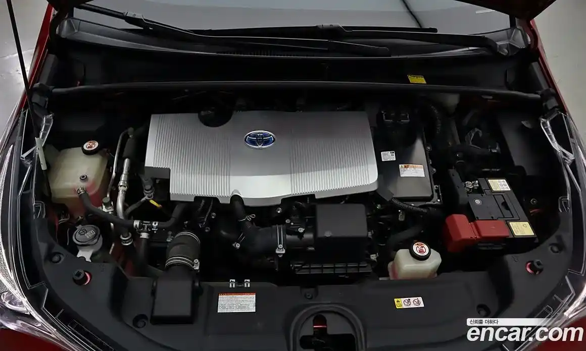 Toyota Prius 2017 1.8 гидро, фото 6