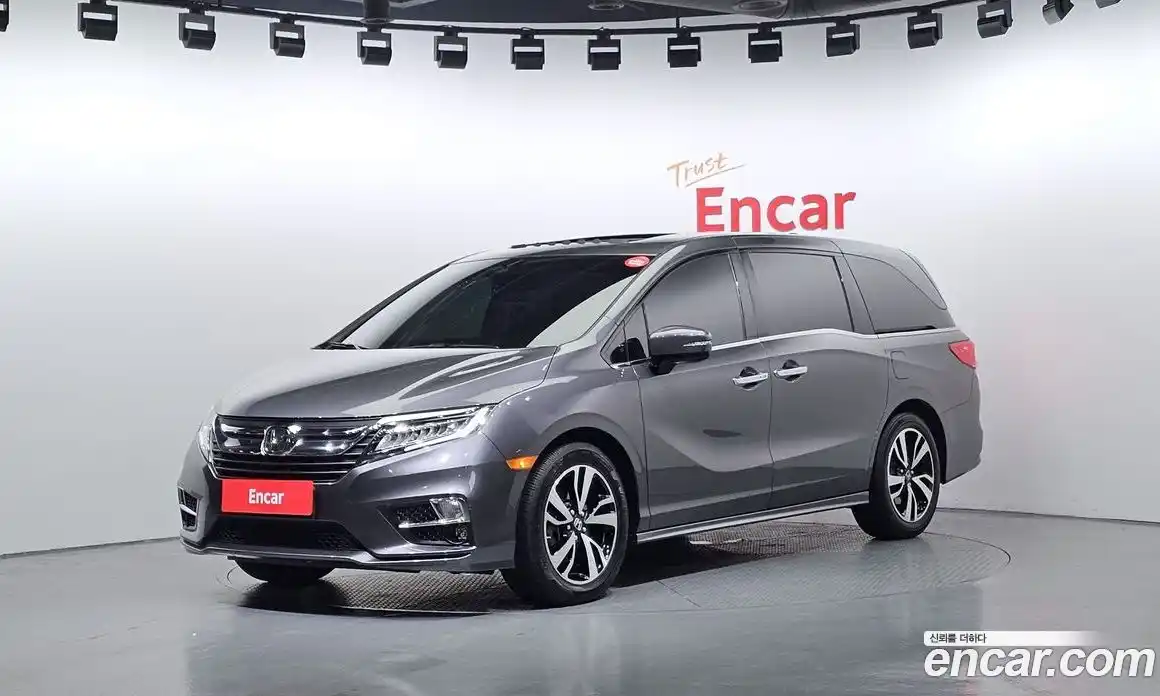 Honda Odyssey 2018 3.5 автомат (гидро), фото 3