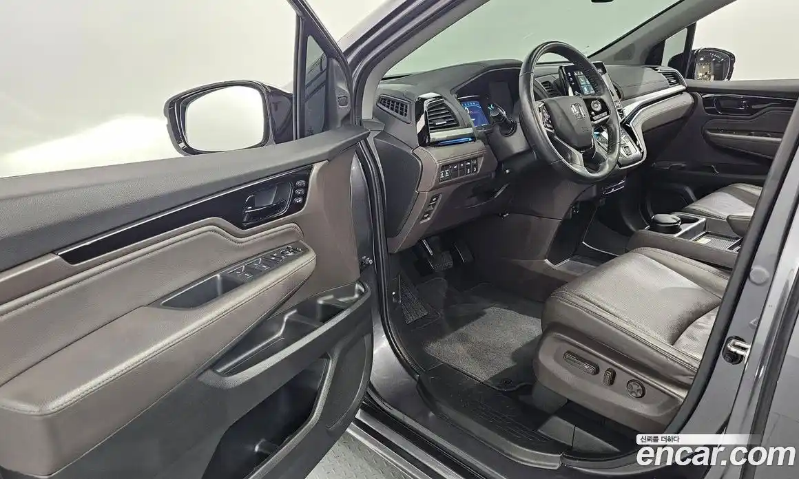 Honda Odyssey 2018 3.5 автомат (гидро), фото 10