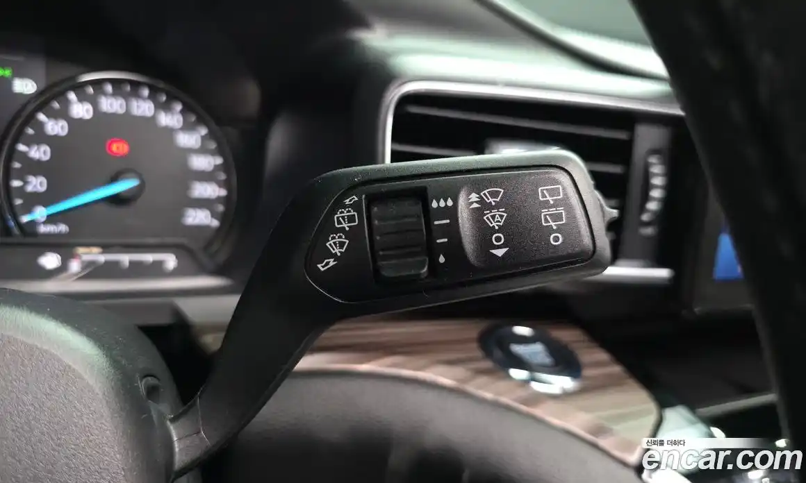 Ford Explorer 2022 2.3 автомат (гидро), фото 36