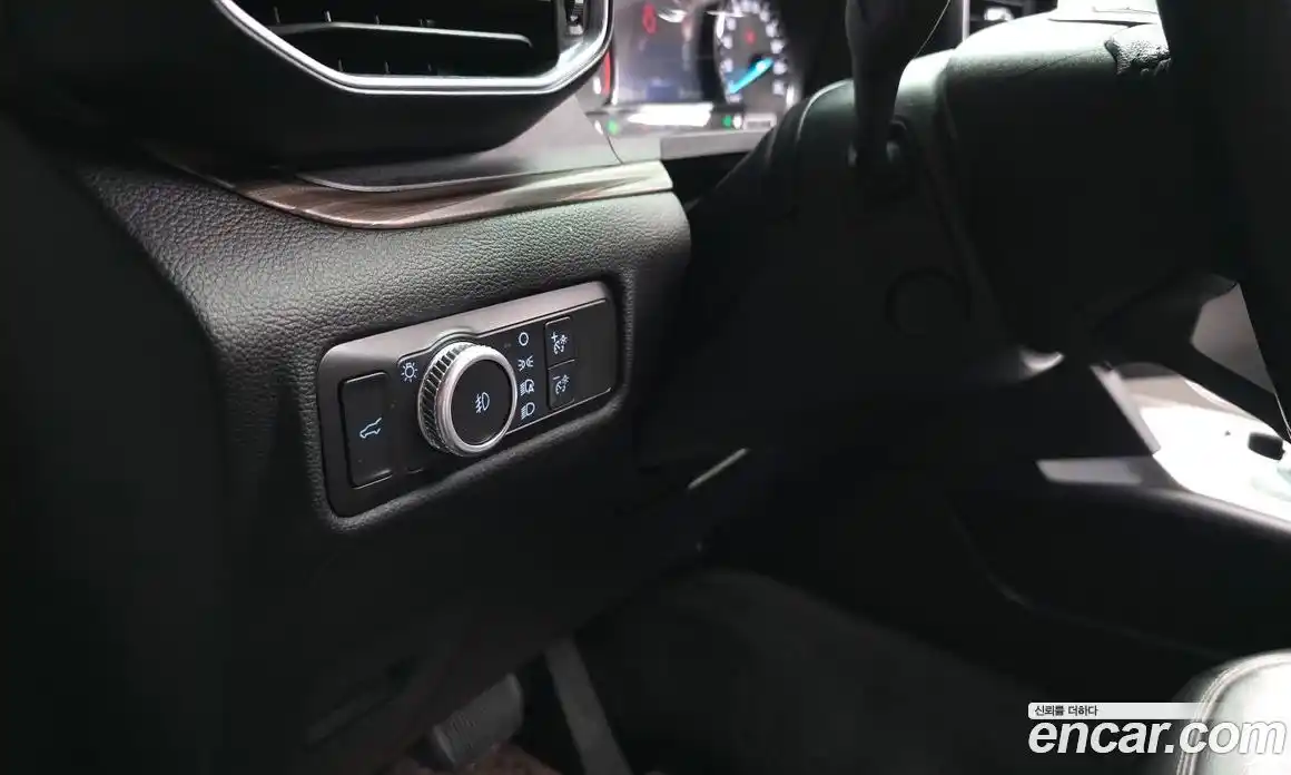 Ford Explorer 2022 2.3 автомат (гидро), фото 38