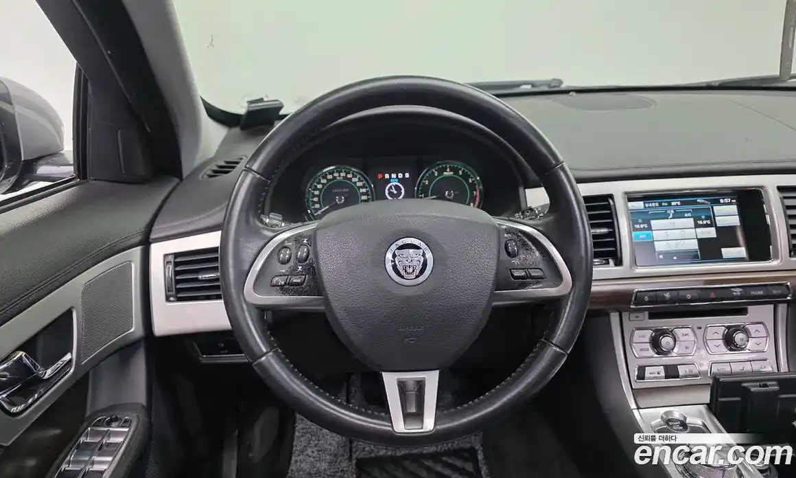 Jaguar XF 2013 2.0 гидро, фото 15