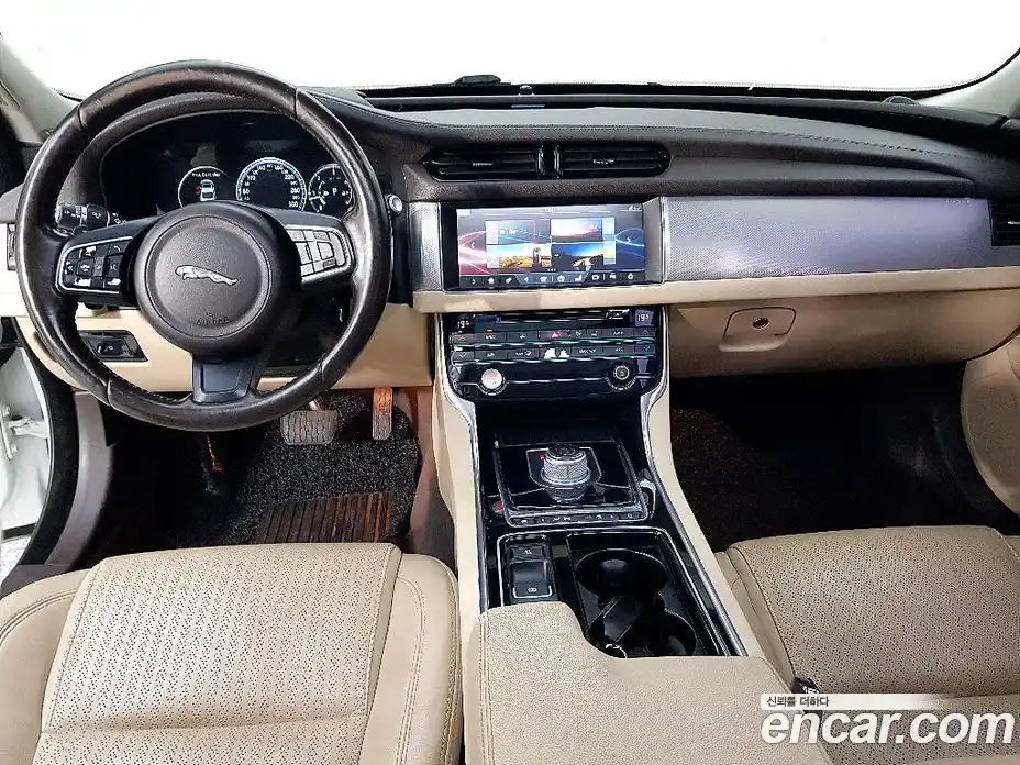 Jaguar XF 2016 2.0 гидро, фото 7