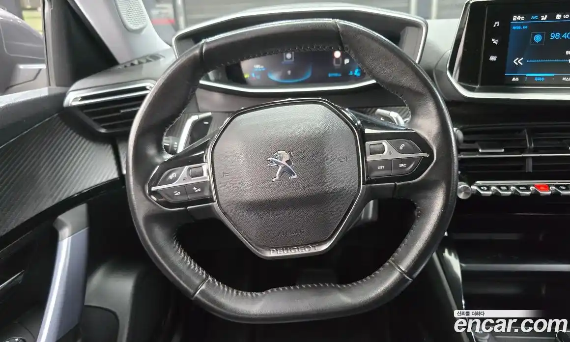 Peugeot 2008 2021 1.5 автомат (гидро), фото 19