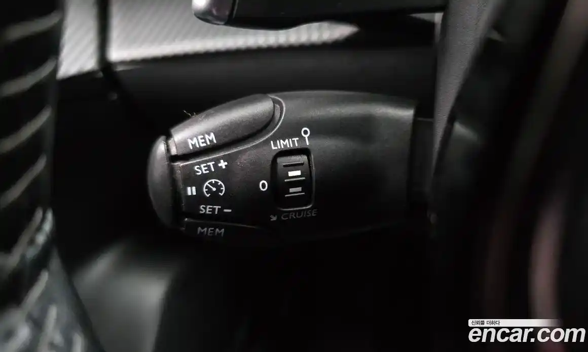 Peugeot 2008 2021 1.5 автомат (гидро), фото 31