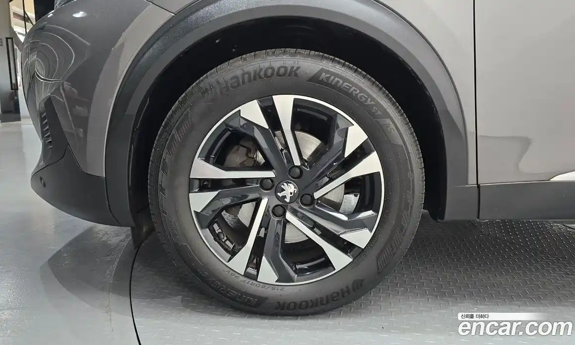 Peugeot 2008 2021 1.5 автомат (гидро), фото 5
