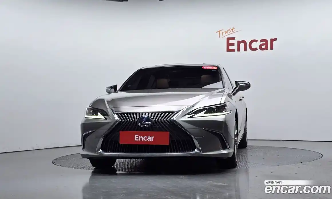Lexus ES 2021 2.5 гидро, фото 2