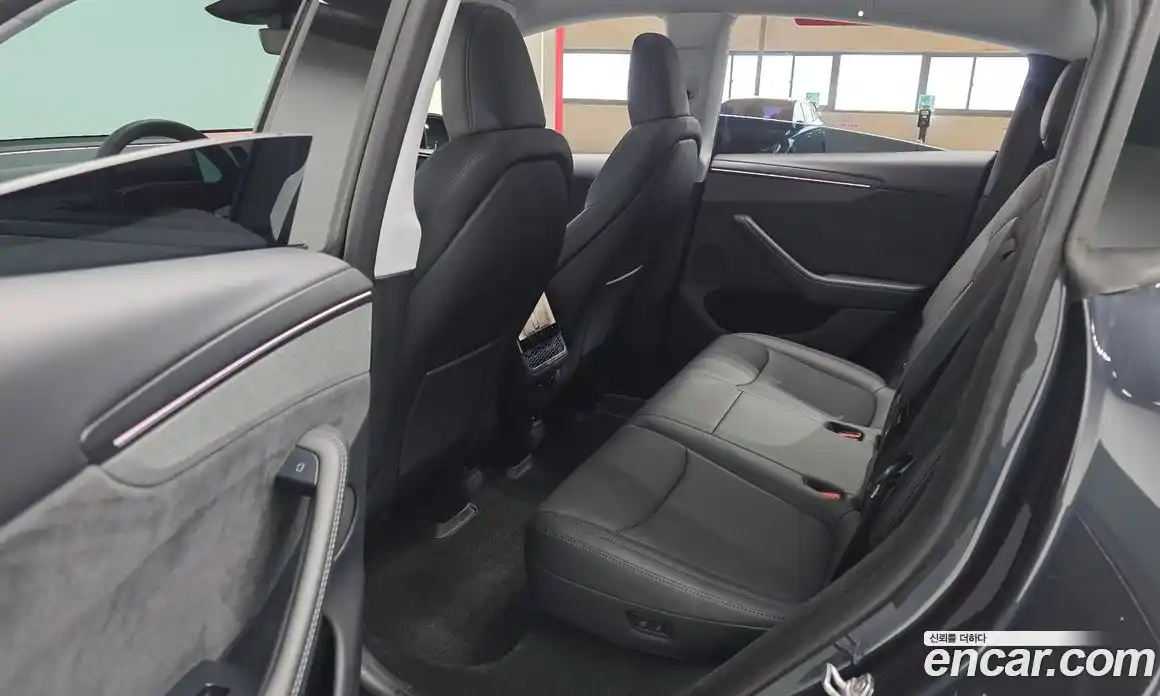 Tesla Model Y 2025 0.2 гидро, фото 16
