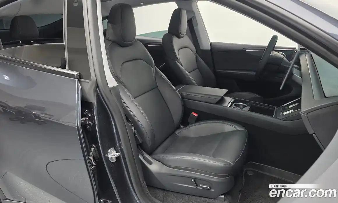 Tesla Model Y 2025 0.2 гидро, фото 18