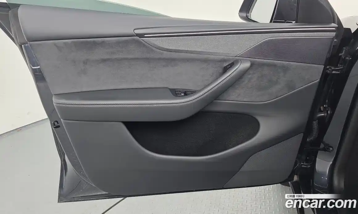 Tesla Model Y 2025 0.2 гидро, фото 27