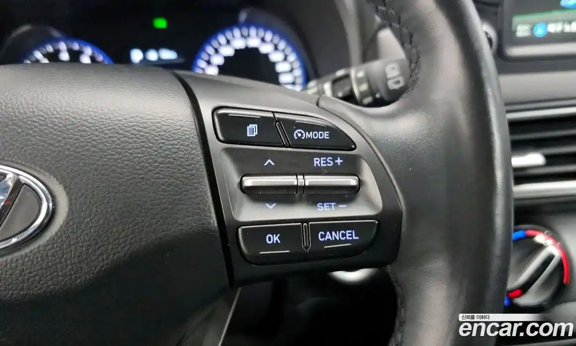 Hyundai Kona 2018 1.6 автомат (гидро), фото 16