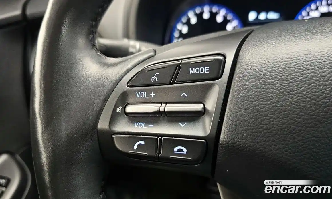 Hyundai Kona 2018 1.6 автомат (гидро), фото 18