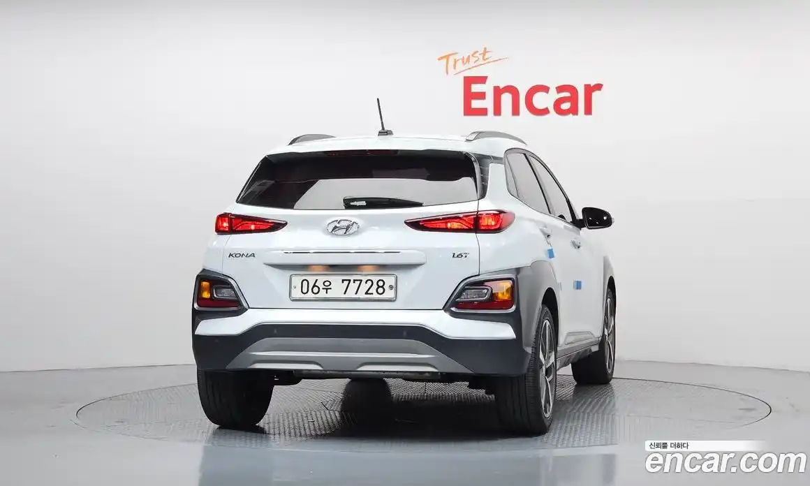 Hyundai Kona 2018 1.6 автомат (гидро), фото 4