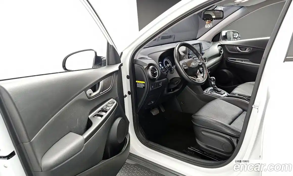 Hyundai Kona 2018 1.6 автомат (гидро), фото 10