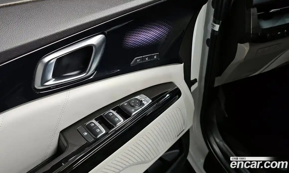 Kia Carnival 2022 3.5 автомат (гидро), фото 28