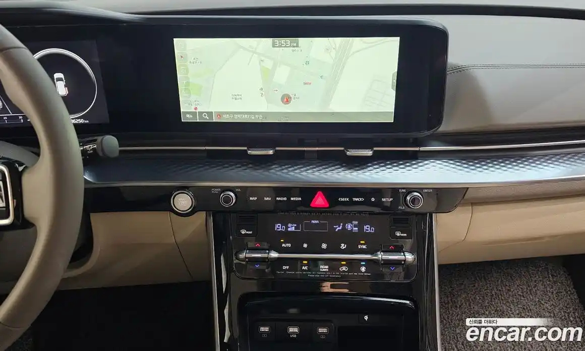 Kia Carnival 2023 3.5 автомат (гидро), фото 14