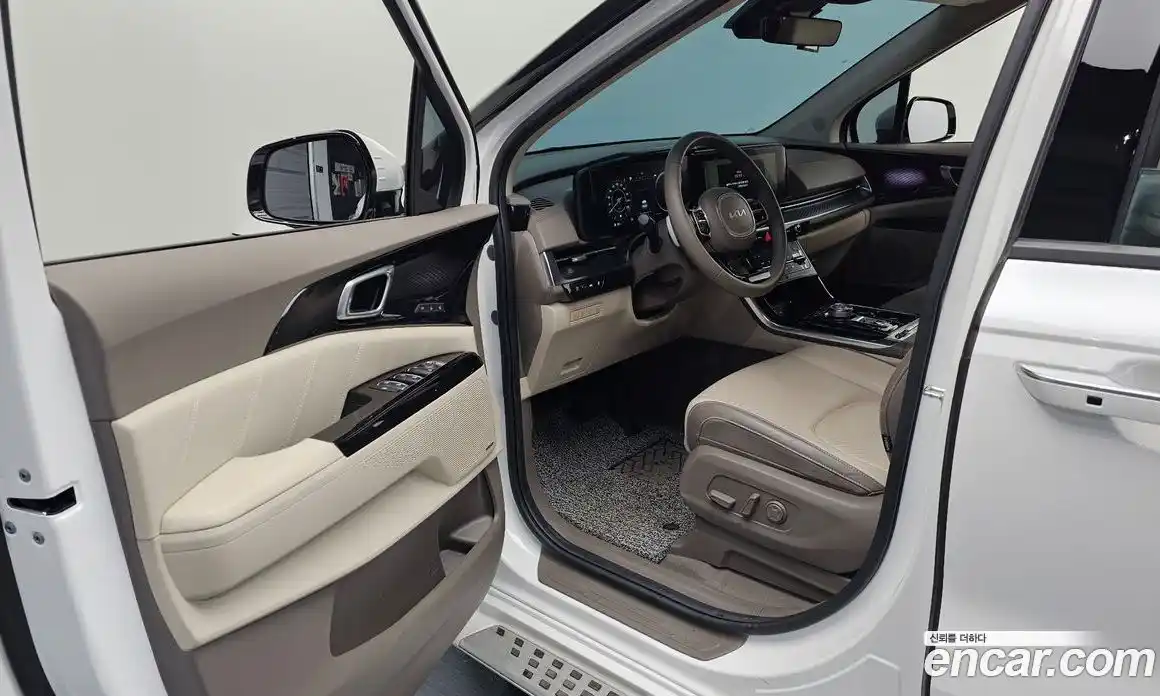 Kia Carnival 2023 3.5 автомат (гидро), фото 10