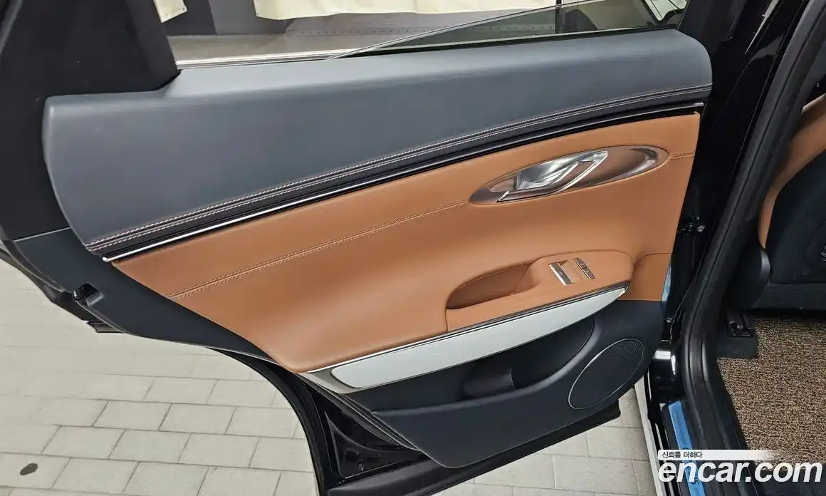 Genesis GV70 2023 2.5 автомат (гидро), фото 15