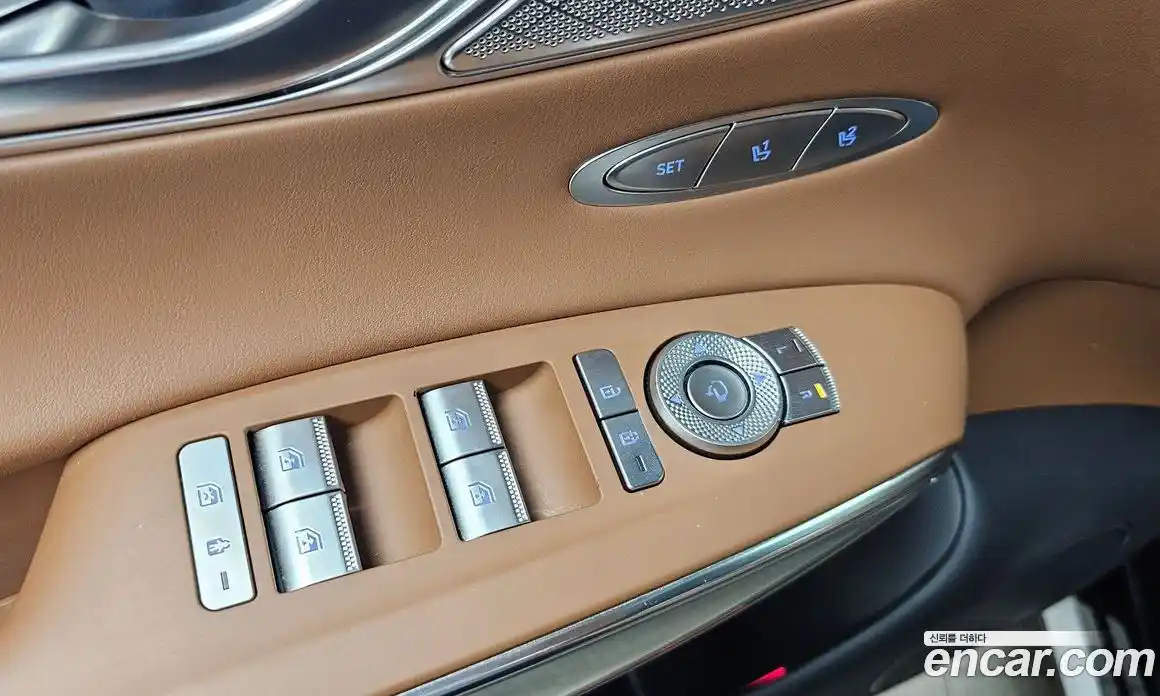 Genesis GV70 2023 2.5 автомат (гидро), фото 30