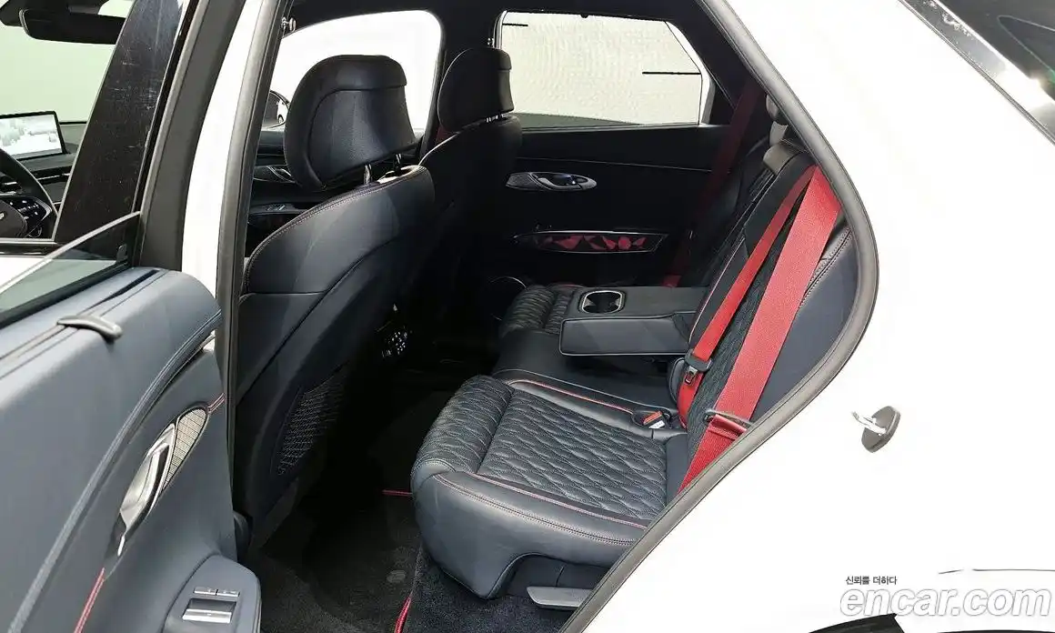 Genesis GV70 2021 2.2 автомат (гидро), фото 11