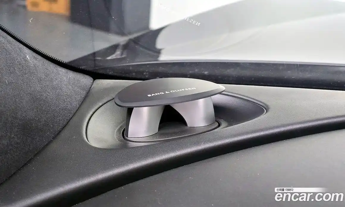 Genesis G90 2023 3.5 гидро, фото 14