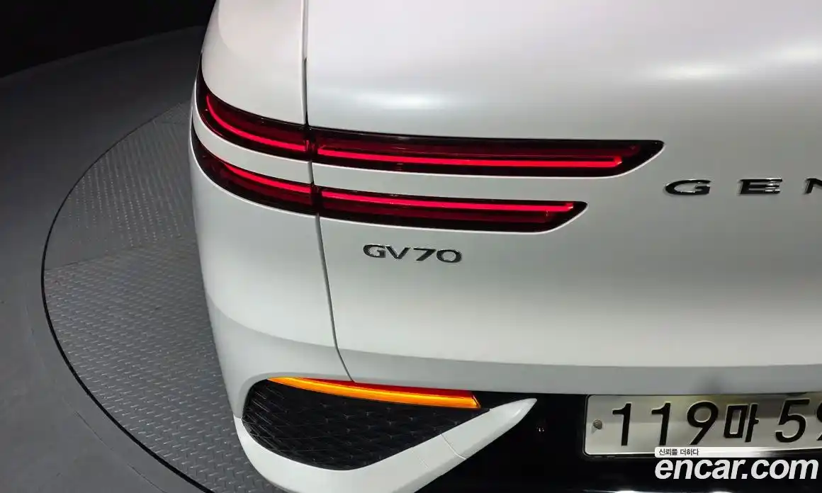 Genesis GV70 2022 2.2 гидро, фото 9