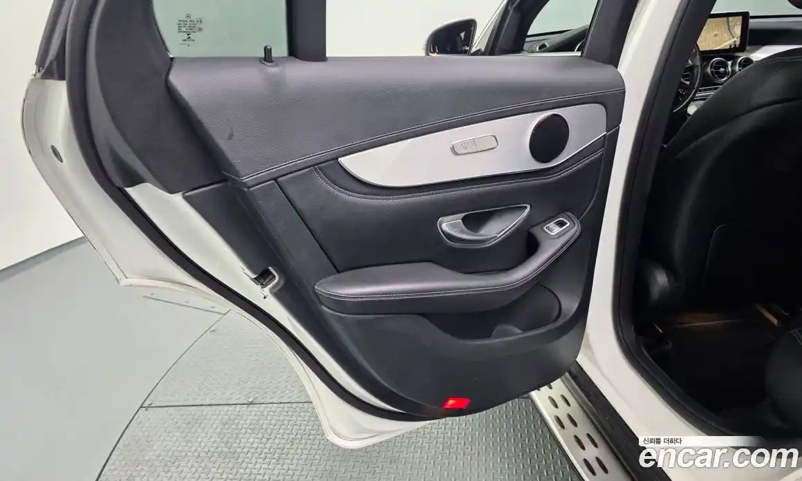 Mercedes-Benz GLC-Class 2017 2.1 гидро, фото 14 Mercedes-Benz GLC-Class 2017 2.1 гидро, фото 14