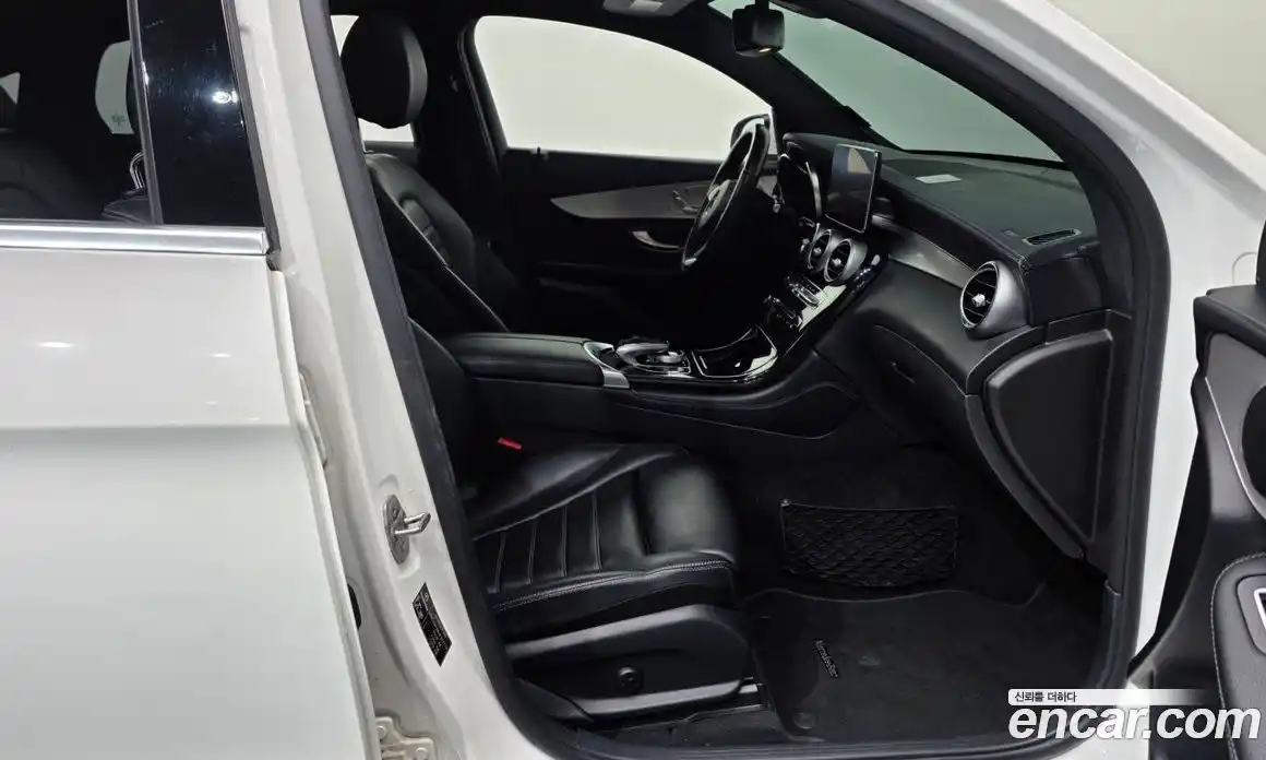Mercedes-Benz GLC-Class 2017 2.1 гидро, фото 16 Mercedes-Benz GLC-Class 2017 2.1 гидро, фото 16