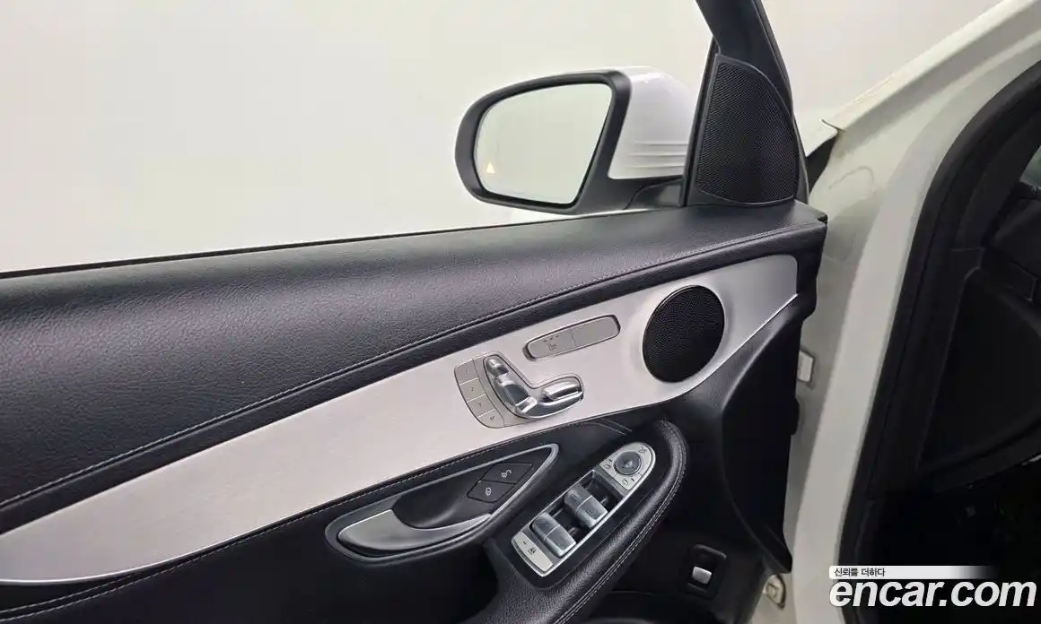 Mercedes-Benz GLC-Class 2017 2.1 гидро, фото 26 Mercedes-Benz GLC-Class 2017 2.1 гидро, фото 26