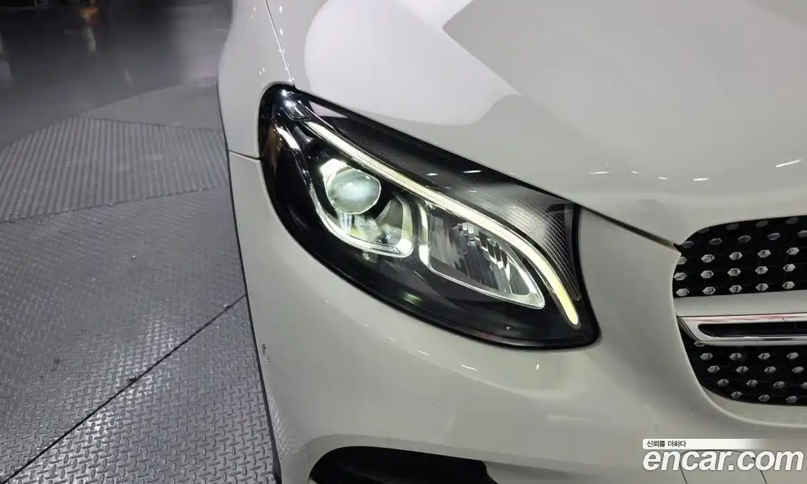 Mercedes-Benz GLC-Class 2017 2.1 гидро, фото 7 Mercedes-Benz GLC-Class 2017 2.1 гидро, фото 7