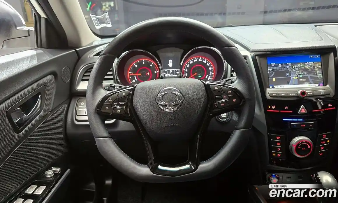 SsangYong TIBOLI 2018 1.6 автомат (гидро), фото 13