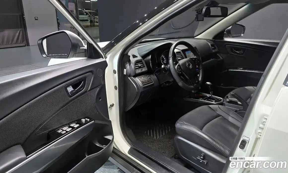 SsangYong TIBOLI 2018 1.6 автомат (гидро), фото 10