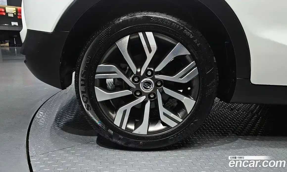 SsangYong TIBOLI 2017 1.6 автомат (гидро), фото 4