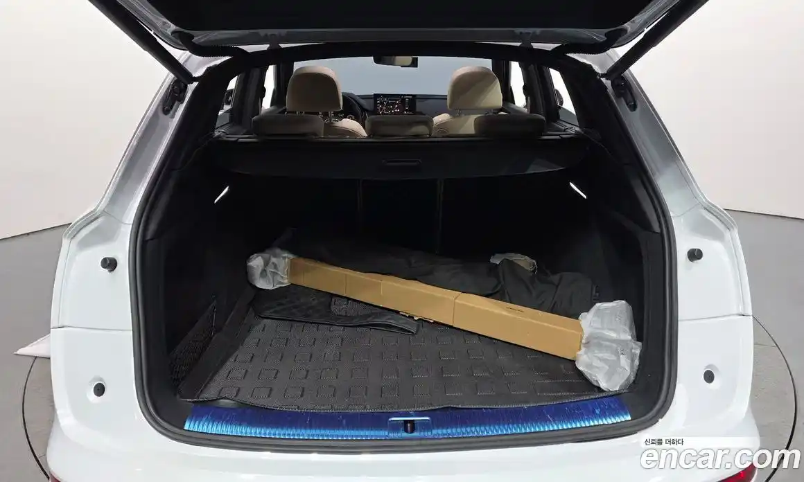 Audi Q5 2023 2.0 автомат (гидро), фото 24