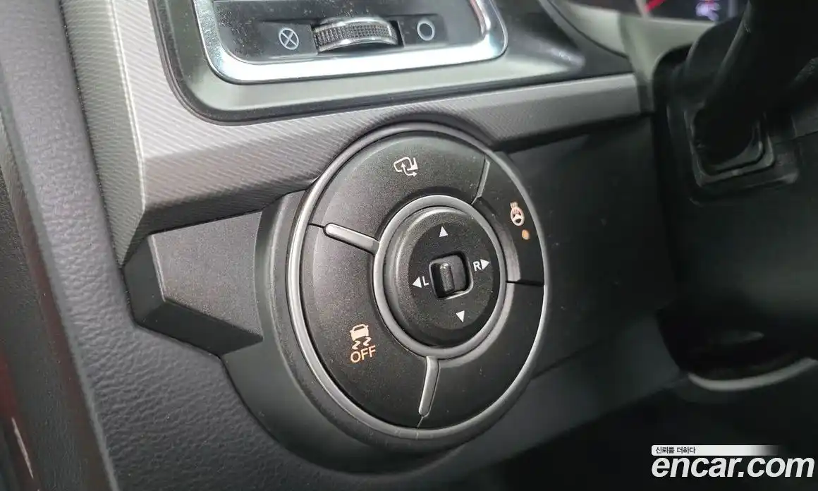 SsangYong Korando 2017 2.2 автомат (гидро), фото 13