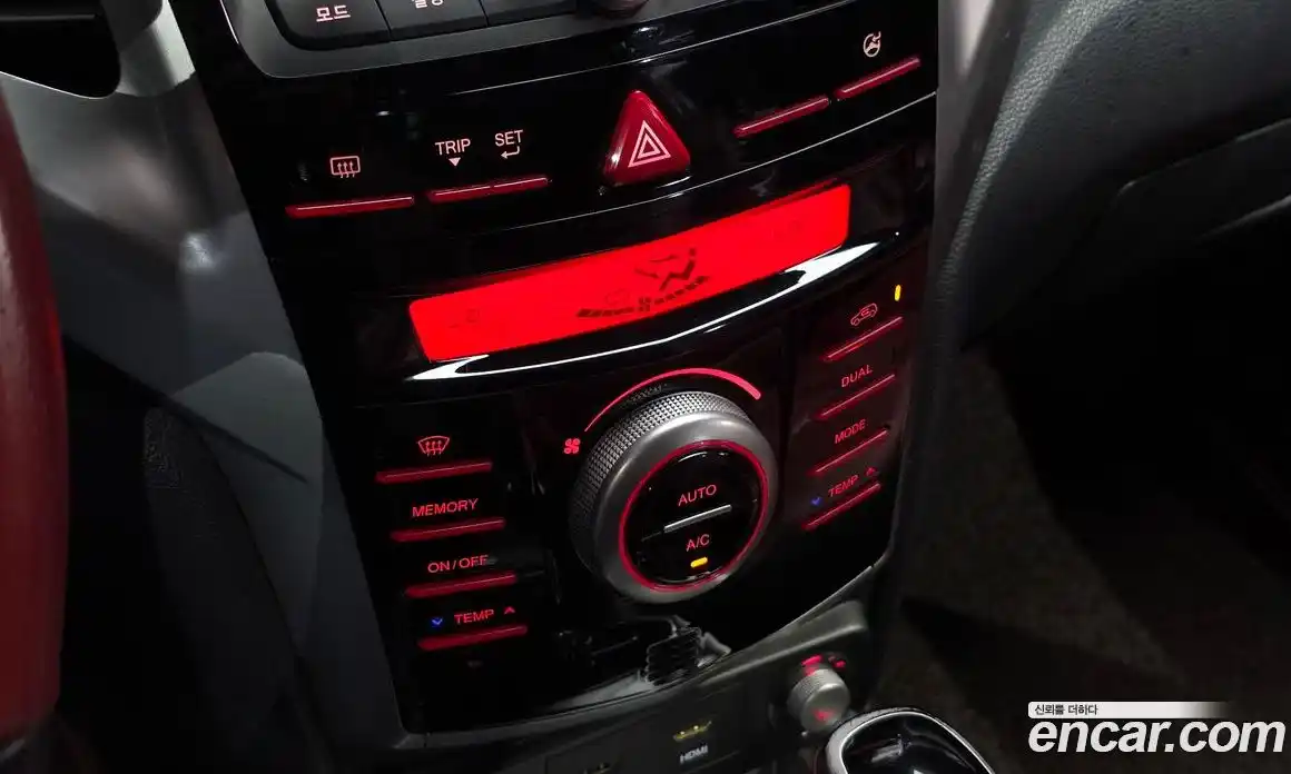 SsangYong TIBOLI 2015 1.6 автомат (гидро), фото 18