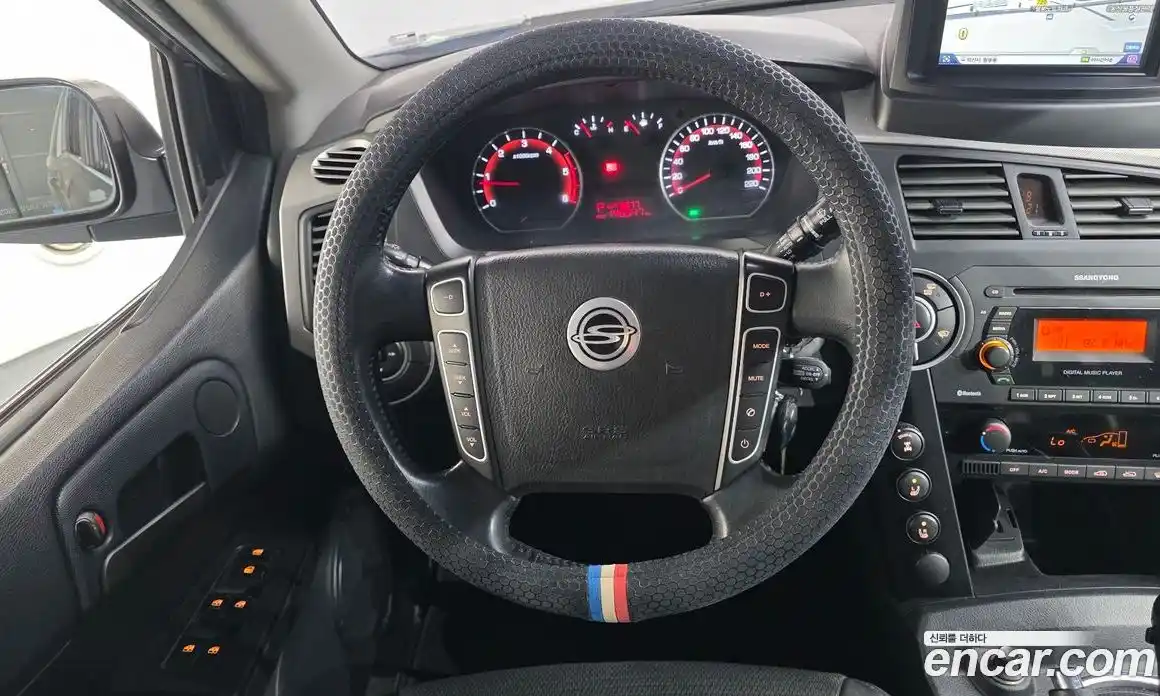 SsangYong Korando 2013 2.0 автомат (гидро), фото 13