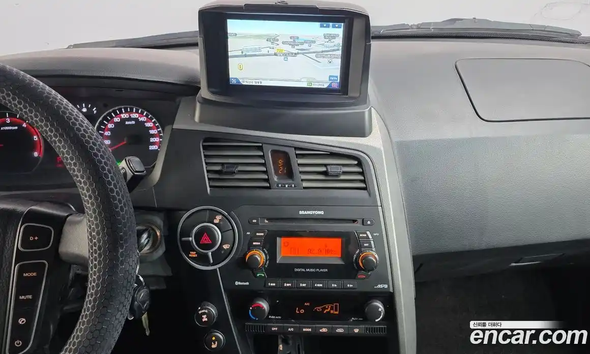 SsangYong Korando 2013 2.0 автомат (гидро), фото 15