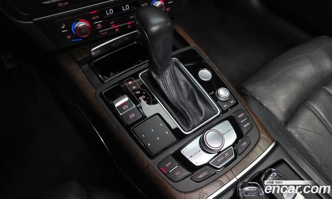 Audi A6 2015 2.0 автомат (гидро), фото 9